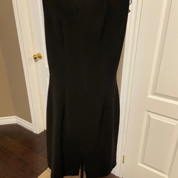 Louben Little Black Dress EUC Sheath Style Great Quality Sz 8 - Picture 5 of 16
